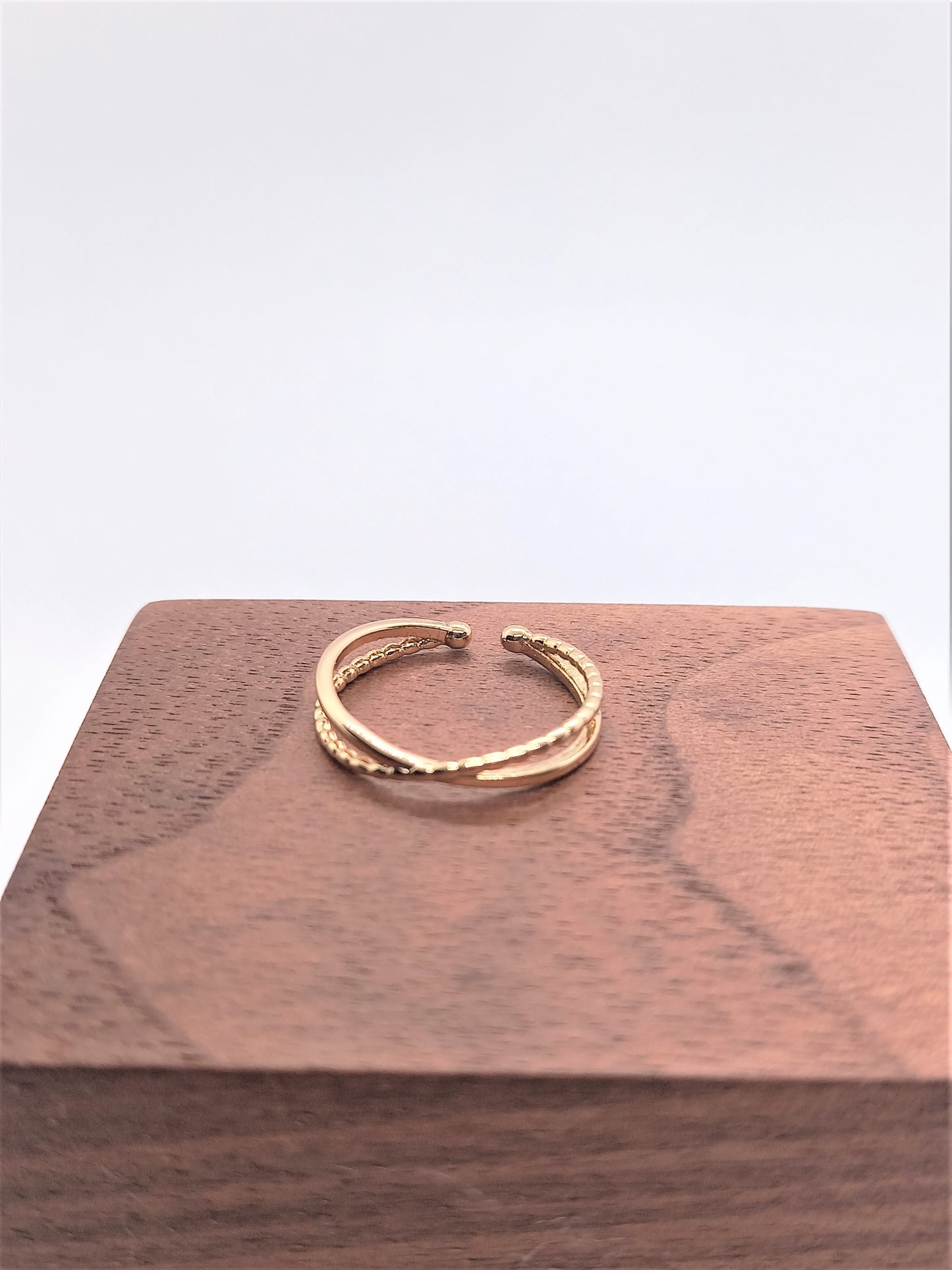 Gold Minimal Rings - Gold Criss Cross Ring