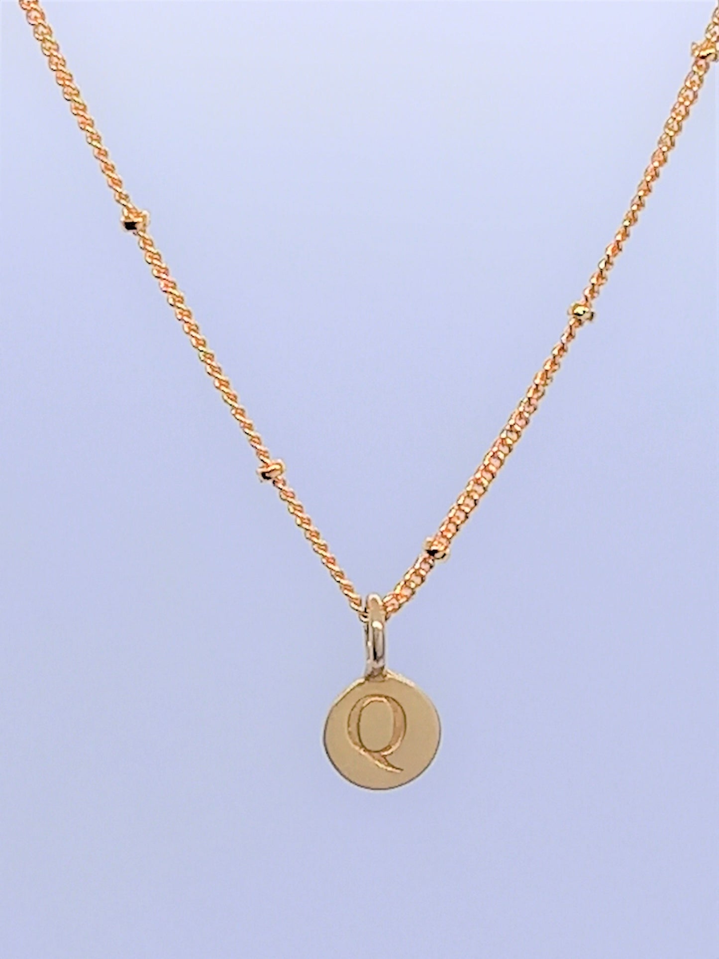 Gold Initial Charm Necklaces A-Z - Initial Necklace Q