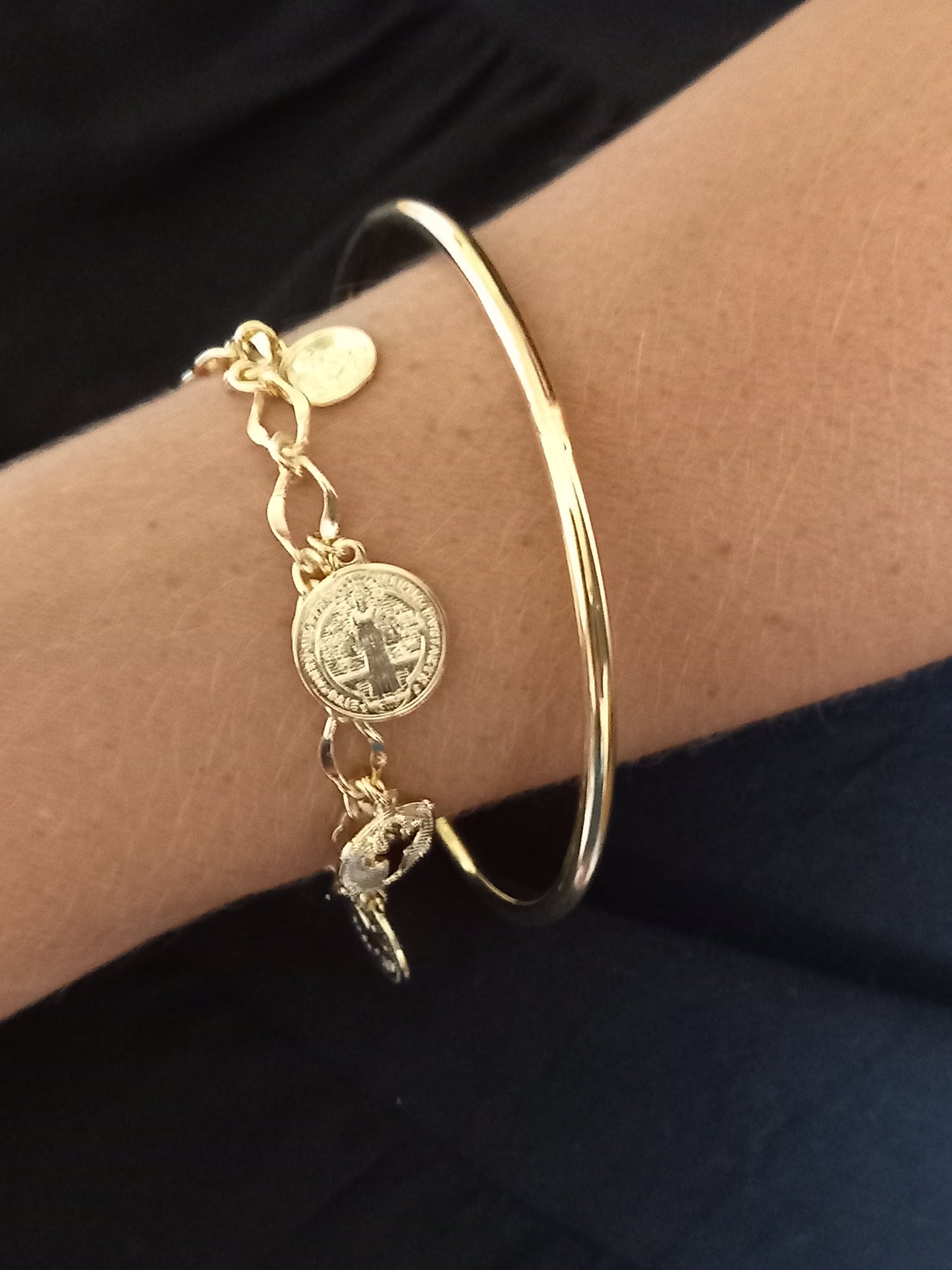 18 Kt GoldFilled Bangles and Bracelets - 18 kt Gold Filled large Charm Bracelet