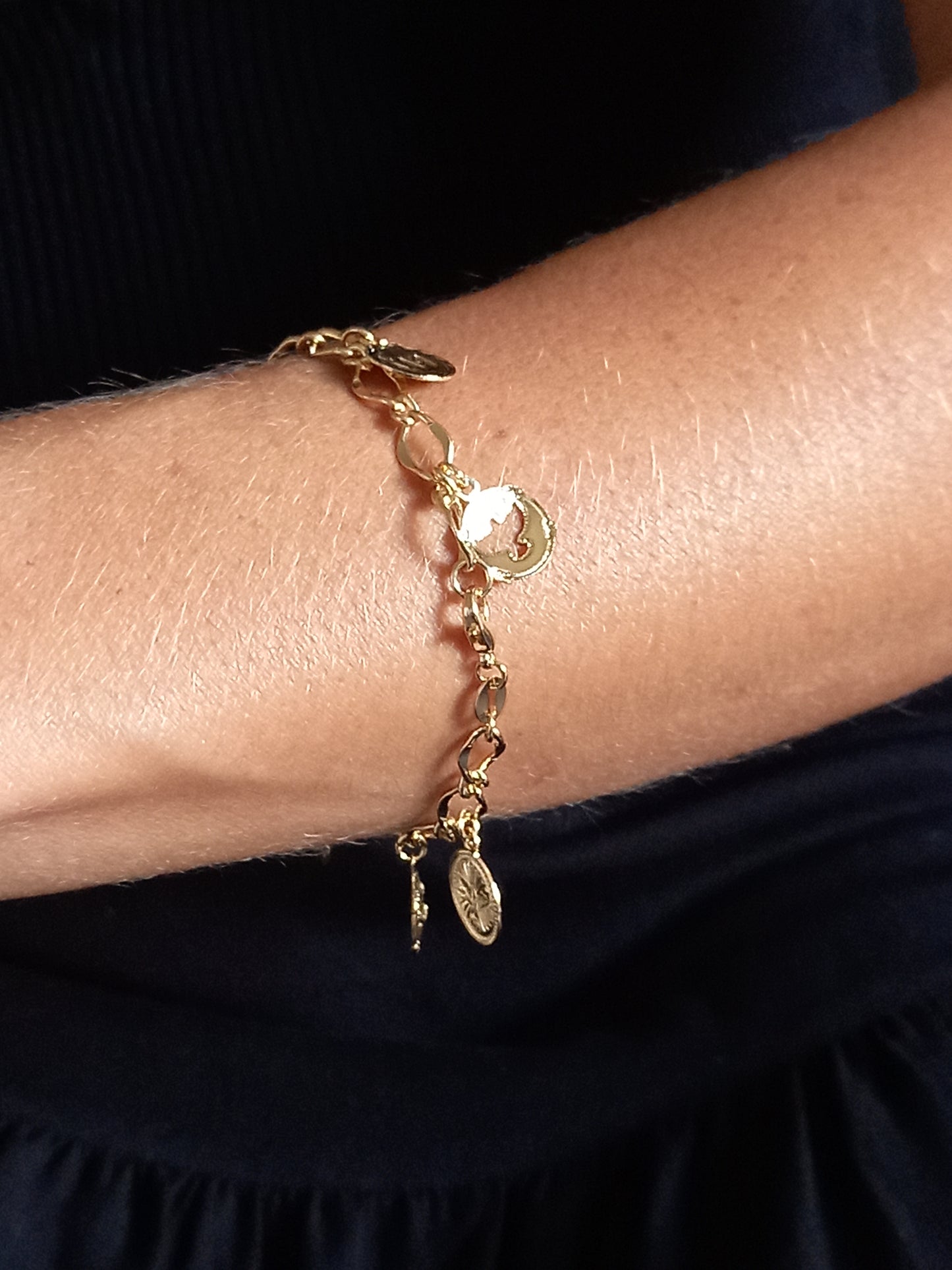 18 Kt GoldFilled Bangles and Bracelets - 18 kt Gold Filled large Charm Bracelet