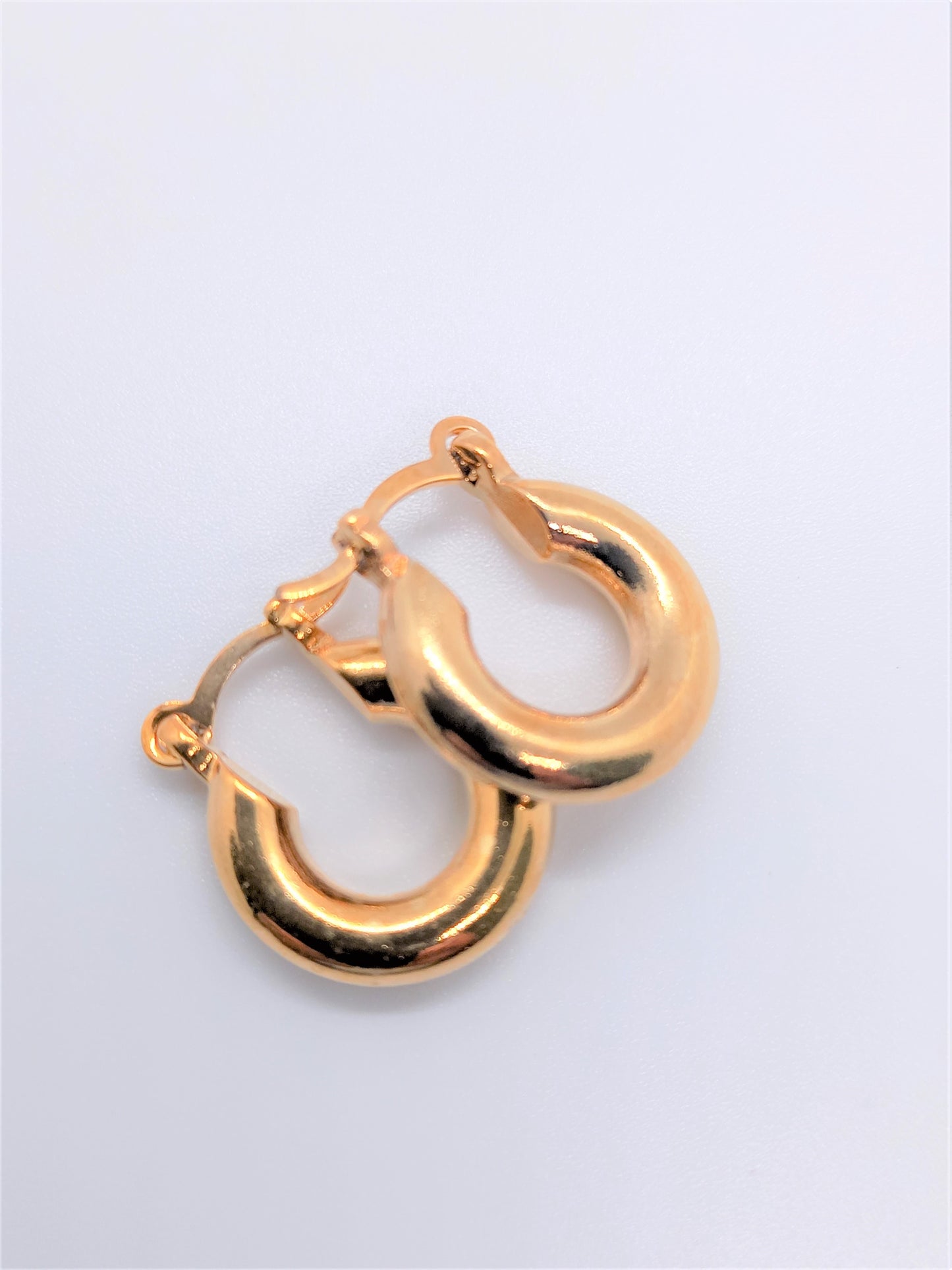 Gold filled Earrings - Chunky Small Hoops